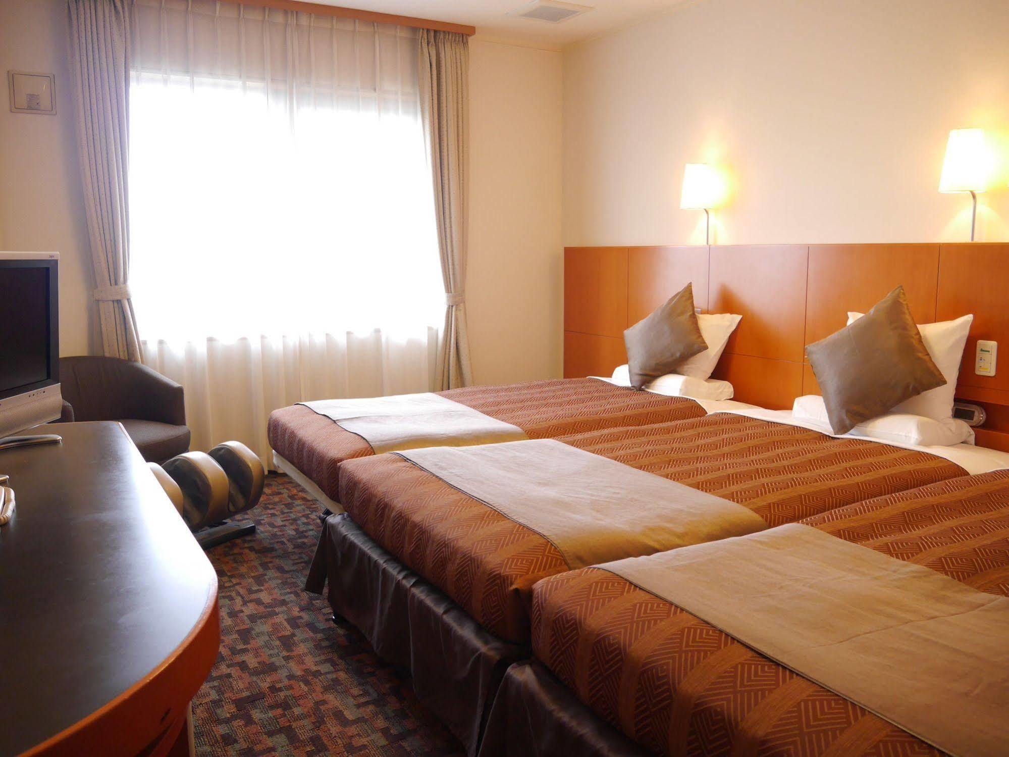 โรงแรม มายสเตย์ ไมฮะมะ Urayasu ภายนอก รูปภาพ